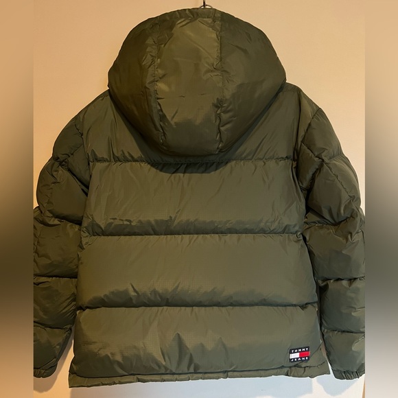 Tommy Jeans Hooded Puffer - Picture 2 of 3
